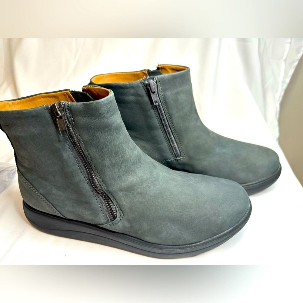 Women's Strive Bamford II